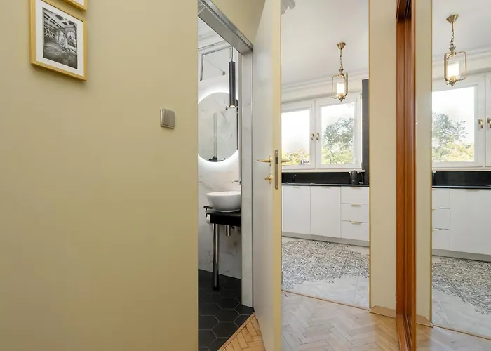 Apartment Przestronne Blisko Starego Miasta By Renters *