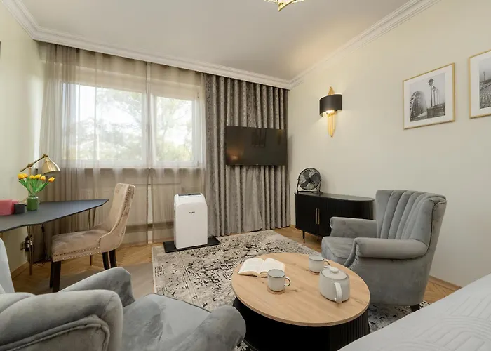 Przestronne Blisko Starego Miasta By Renters